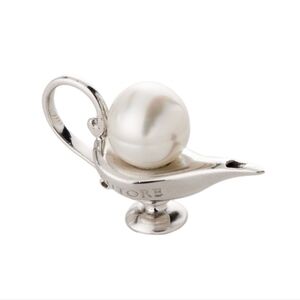 Autore Pearl and Silver Lamp Necklace